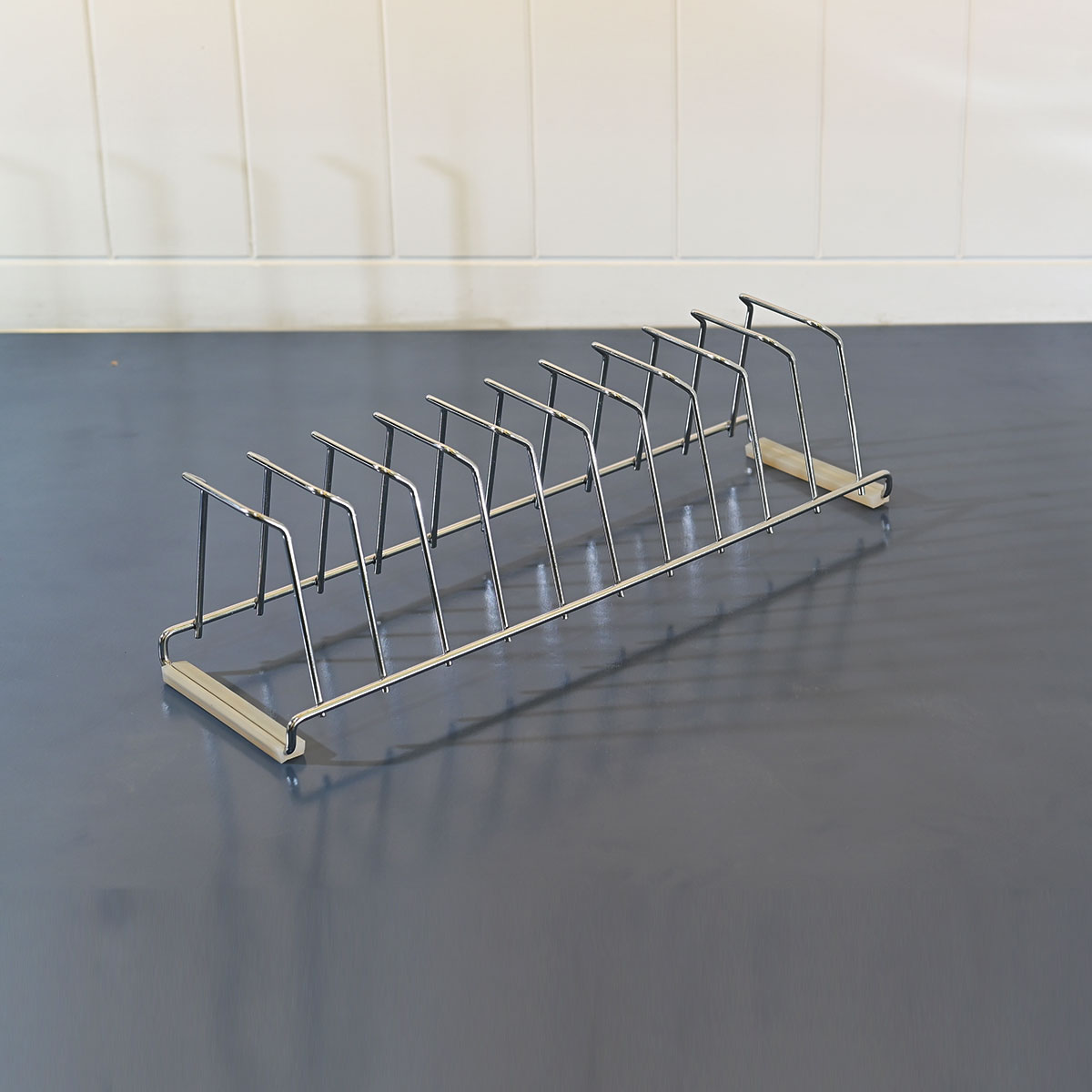 Plate & Saucer Stand - Kitchen Museum